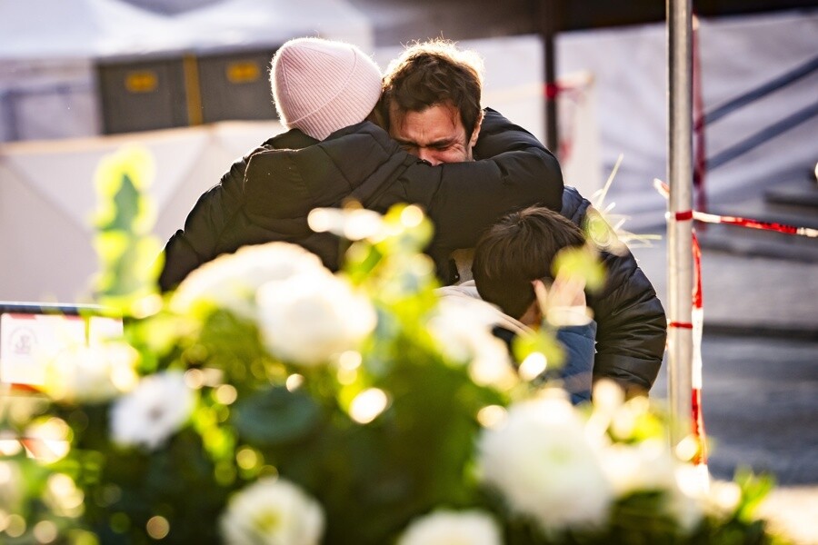 瑞士酒吧火灾致40死115伤