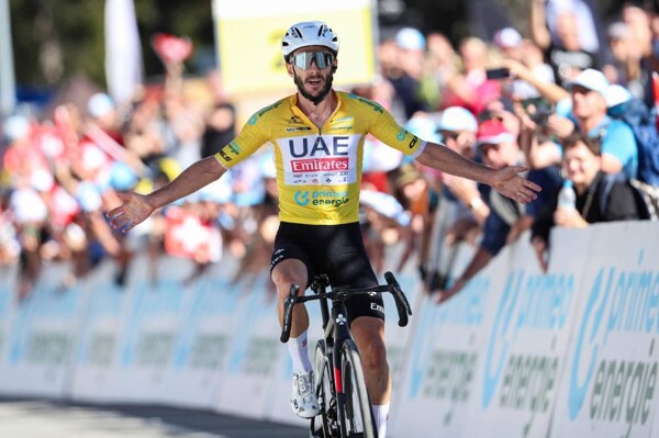 UAE Team Emirates доминирует на 5 этапе Тур де Швейцарии