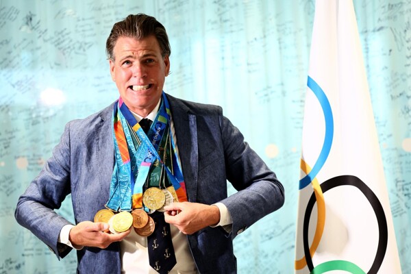 Gary Hall Jr Receives Olympic Medals Replicas